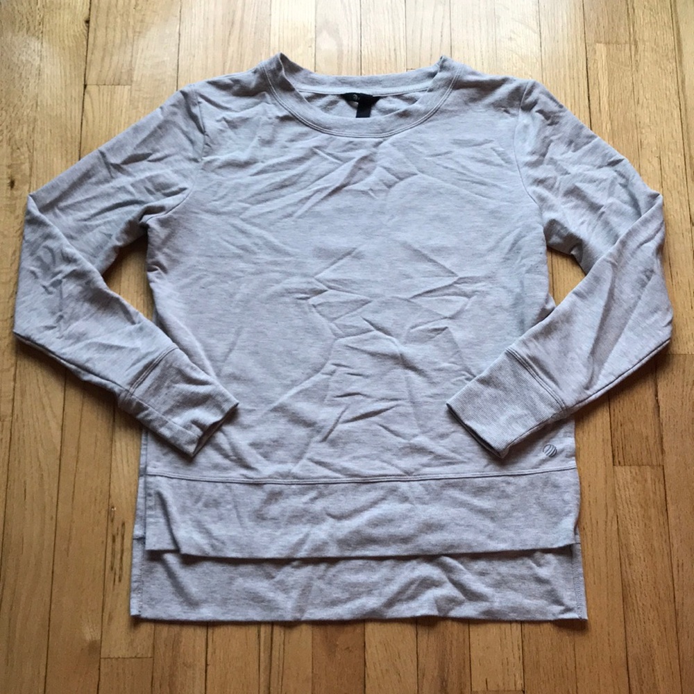 MPG Cream Sweater. Size Medium.